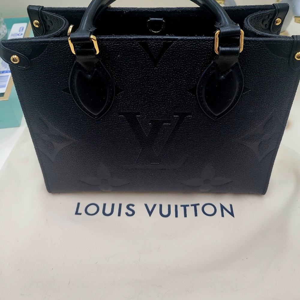 The NEW Boutique On The Go Black Satchel with Gold Hardware - Picture 5 of 11